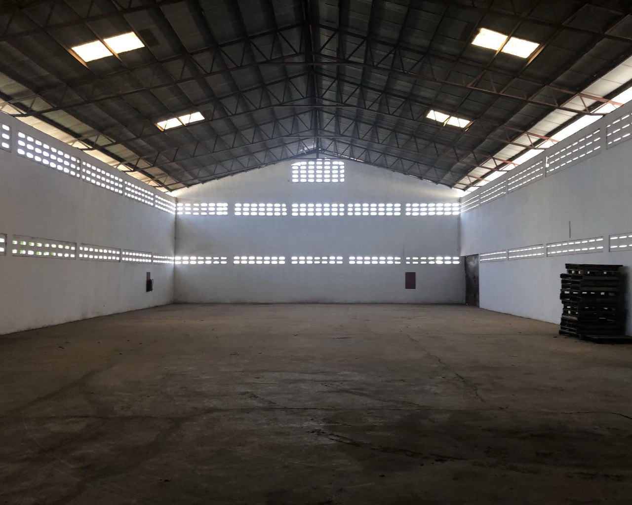 WAREHOUSES
