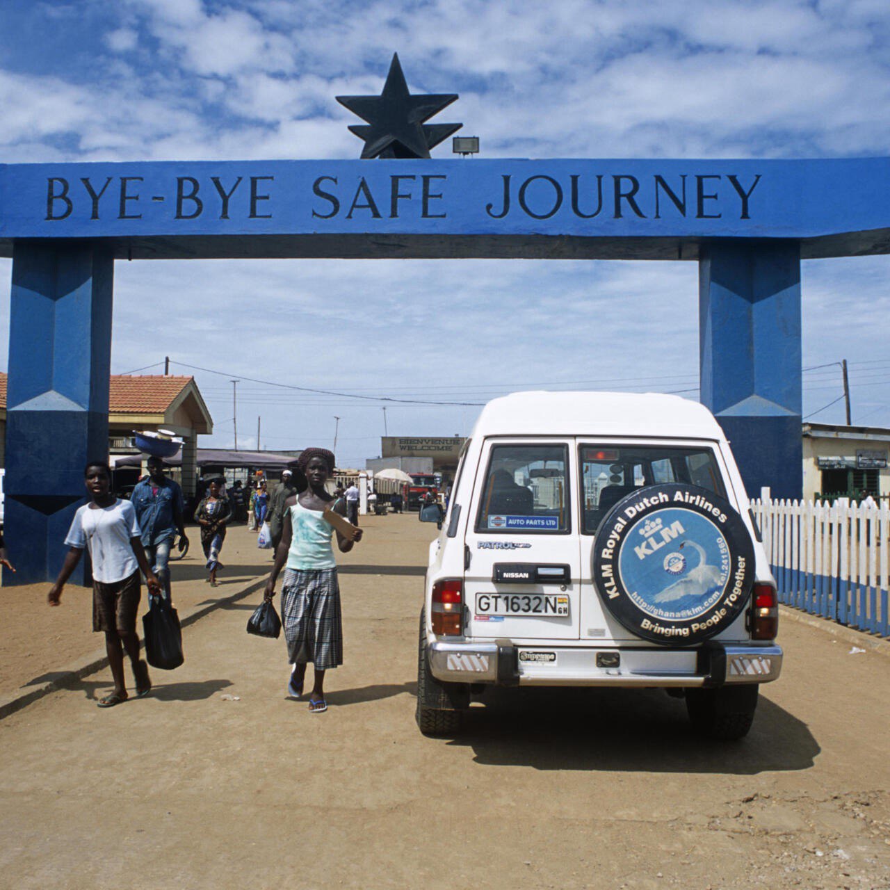 RÉHABILITATION DES POSTES FRONTALIERS D’ENTRÉE ET DE SORTIE